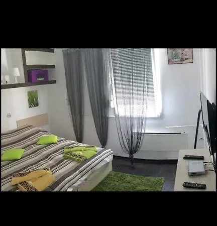 Evrohostelmoc 6 Apartment